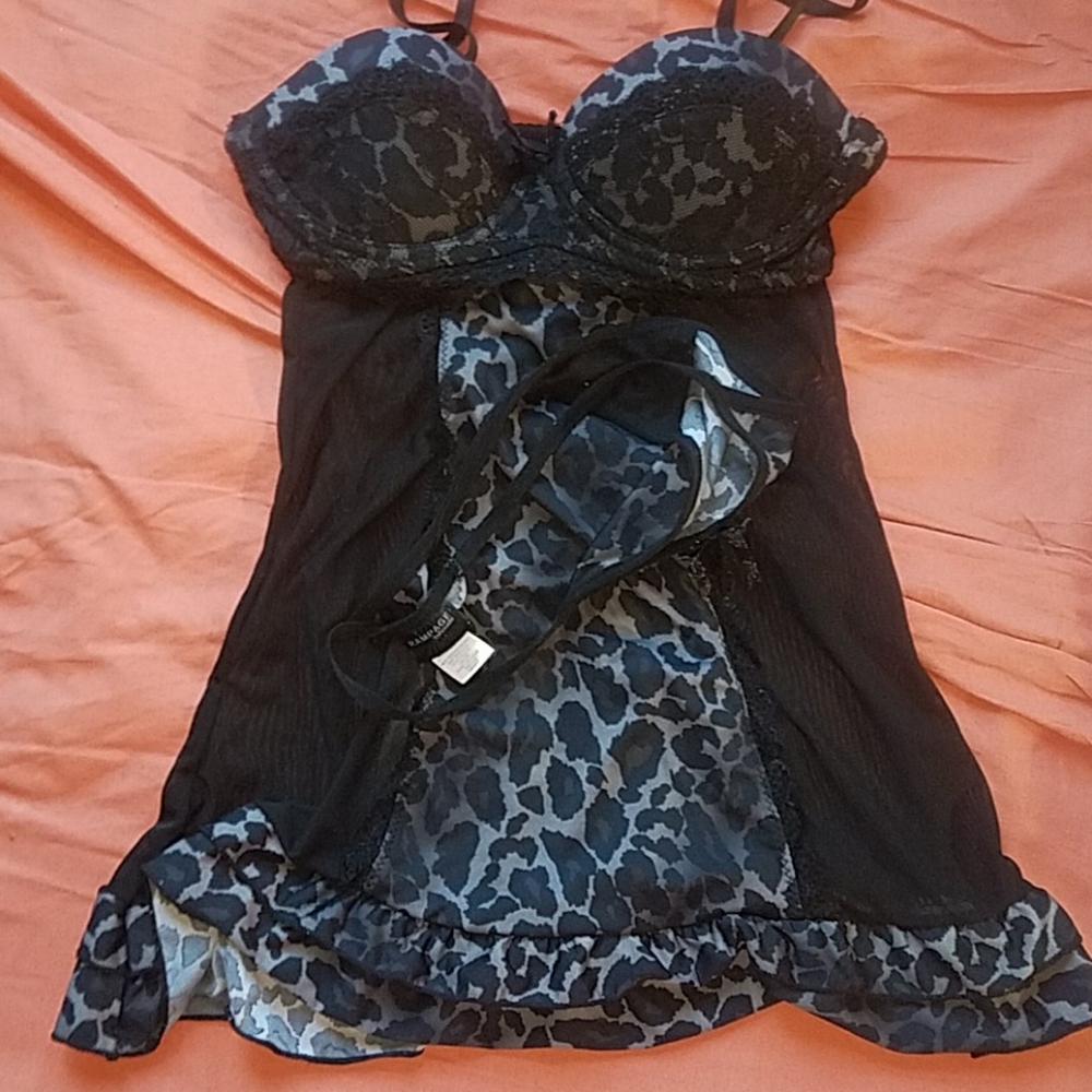 Sexy leopard lingerie